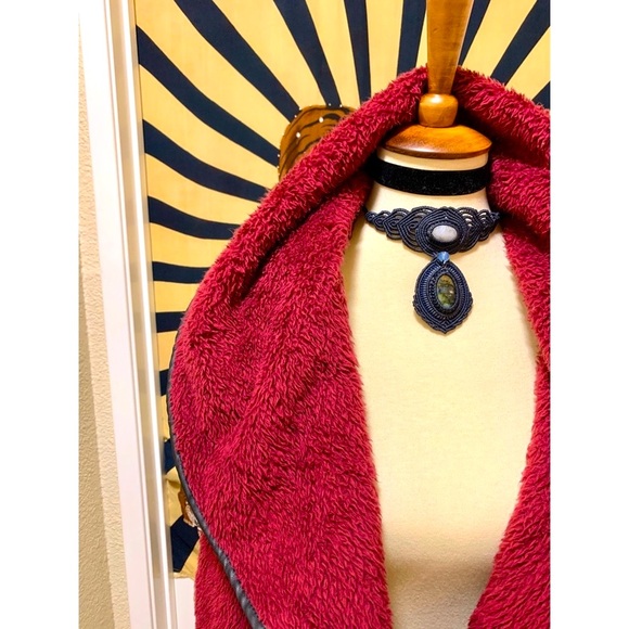 🌈𝕡𝕠𝕡𝕤𝕥𝕨𝕠𝕣𝕝𝕕 Boutique Jackets & Blazers - 🌈 Beautiful Vogue polar vest